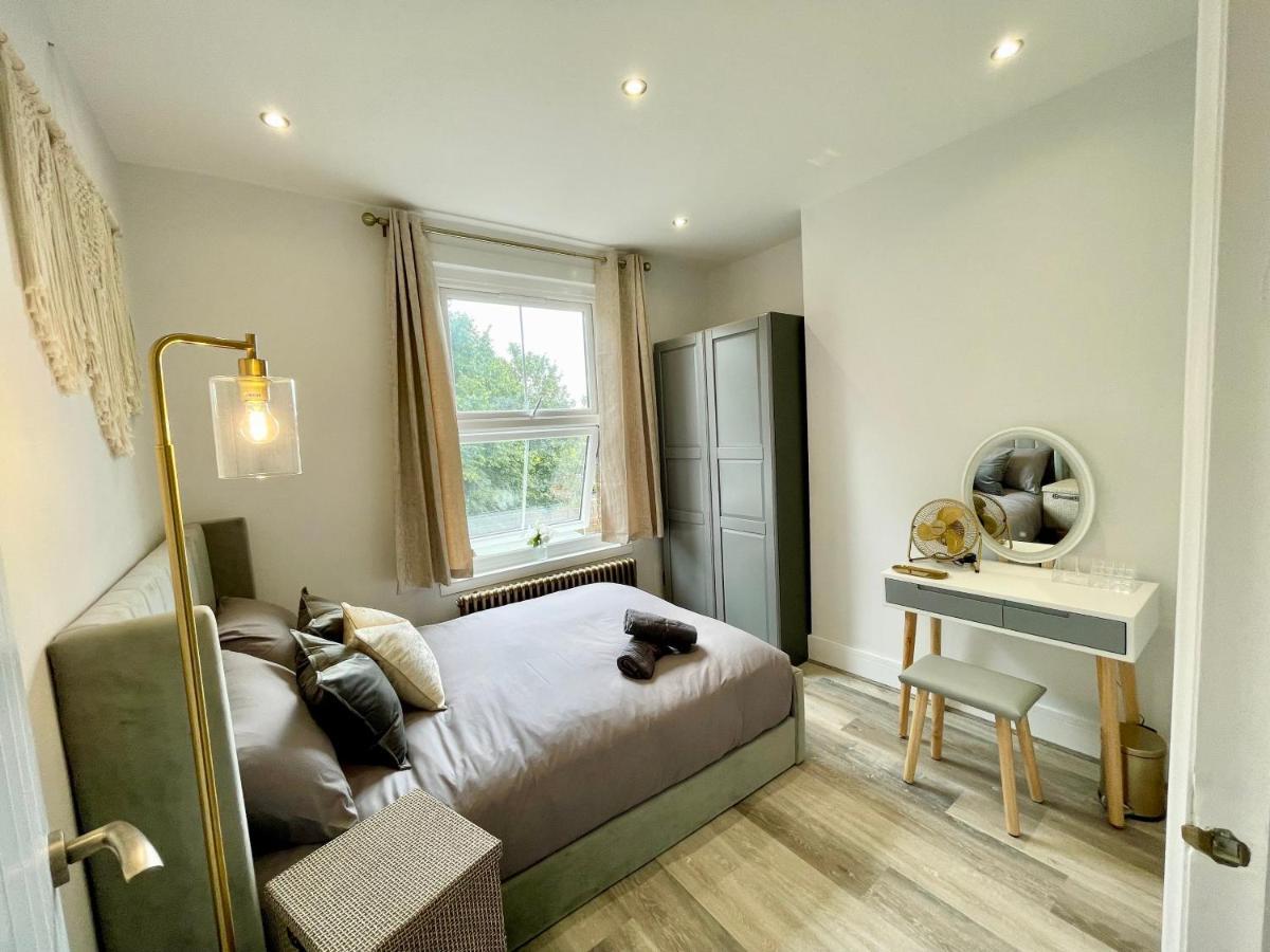 Apartment In Stepney Green Londra Dış mekan fotoğraf